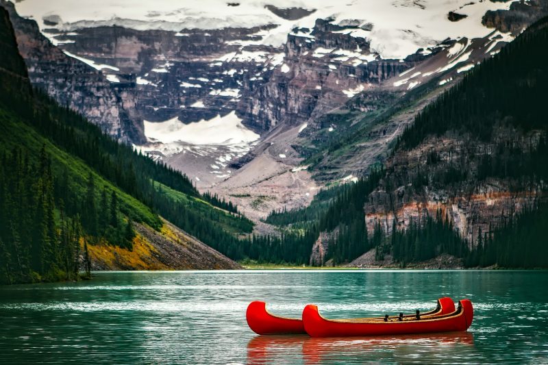 Natural Landmarks in Canada to See With Your Own Eyes