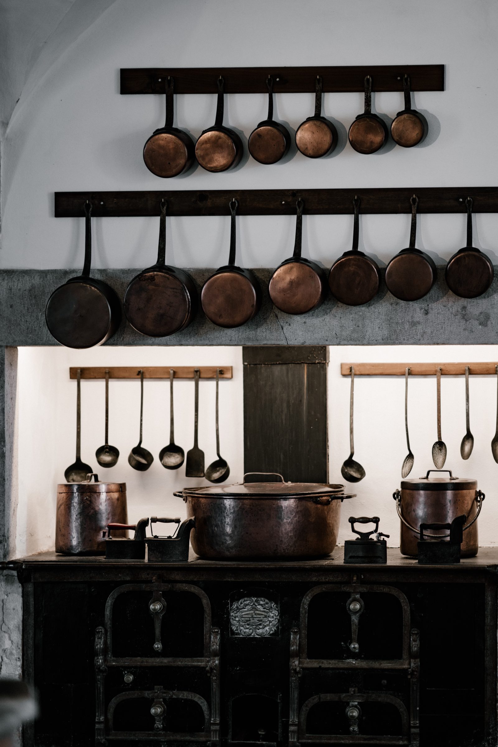 7 Best Black and Copper Kitchen Design & Decor Ideas – A Beautiful Space