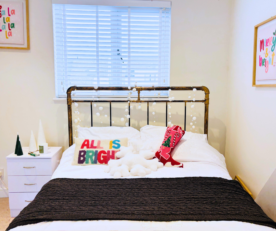 Minimalist Christmas Decor