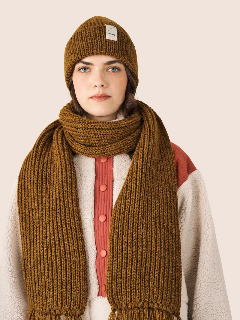 tay scarf